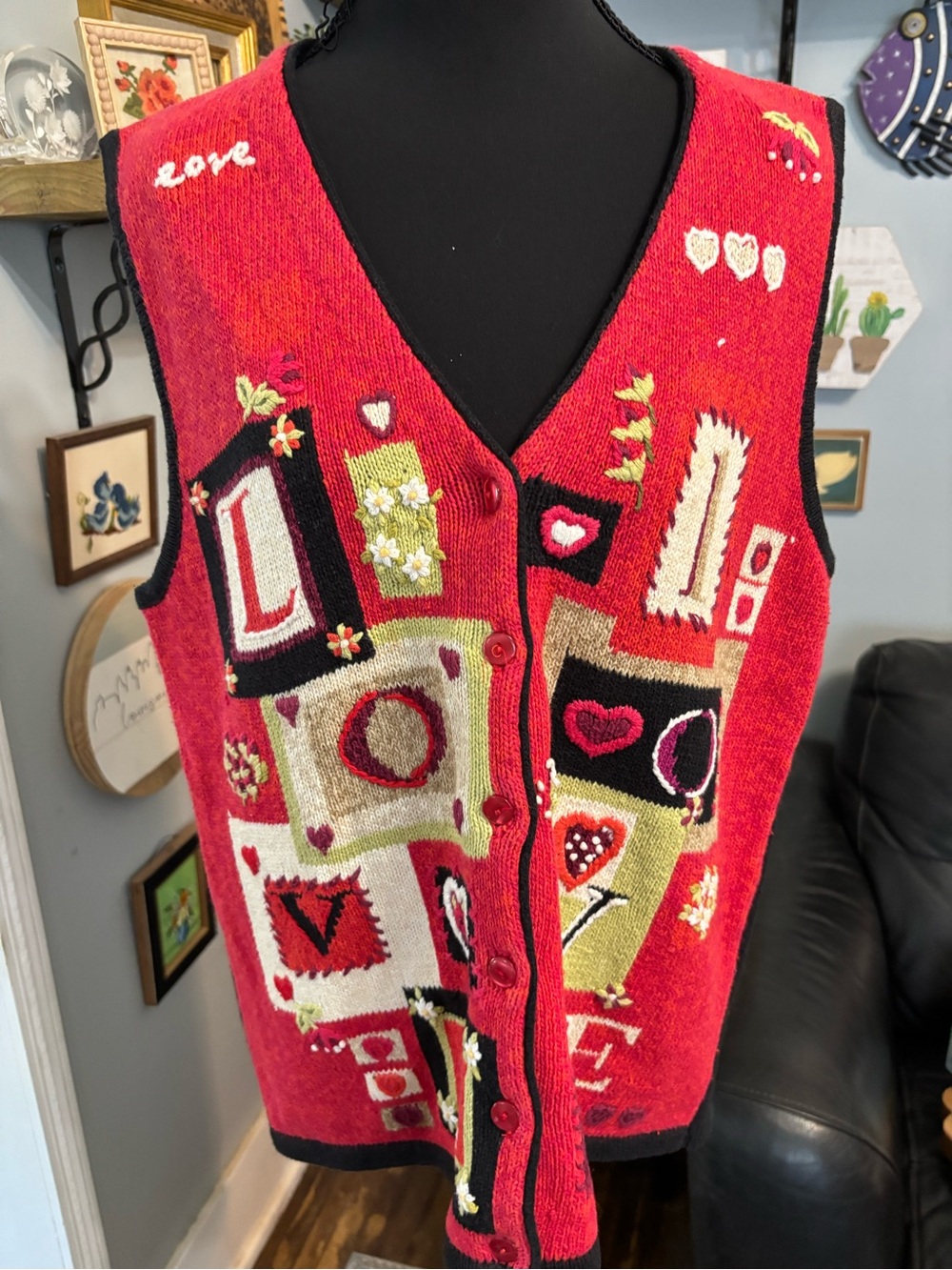 Vtg tiara womens cardigan sweater vest M L love hearts valentines